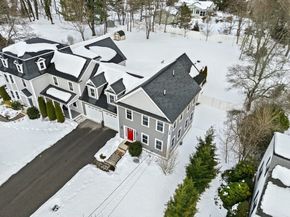 82 Pleasant Street 82, Medfield MA 02052