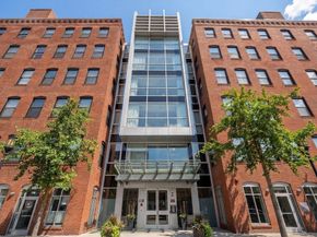 21 Wormwood St 323, Boston MA 02210