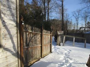 659 Highland St, Northbridge MA 01534