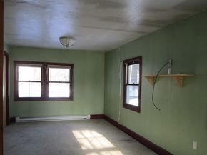 659 Highland St, Northbridge MA 01534