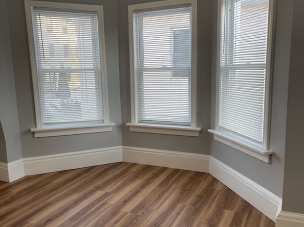 12 Winslow St, Worcester MA 01609