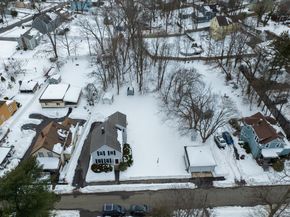 49 Greenhood St, Dedham MA 02026