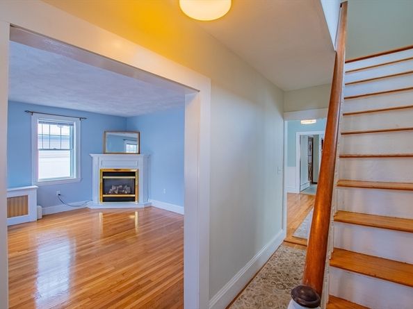 49 Greenhood St, Dedham MA 02026