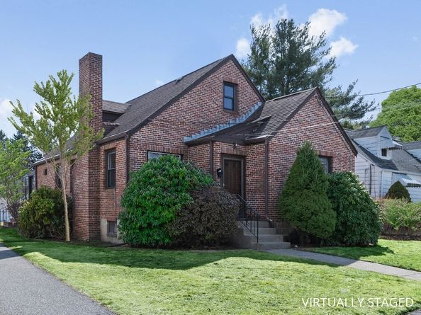 48 Albert Street, Waltham MA 02453