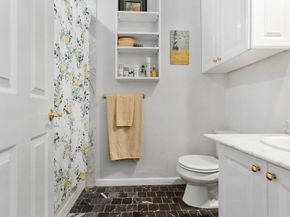 54 Myrtle 10, Boston MA 02114
