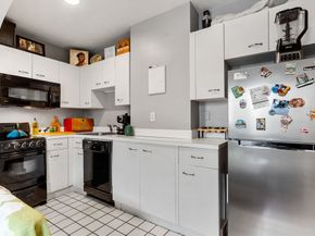 54 Myrtle 10, Boston MA 02114