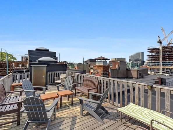 54 Myrtle 10, Boston MA 02114
