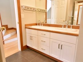 39 Bellis Circle E, Cambridge MA 02140