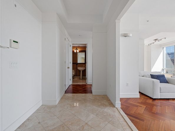 1 Avery St 23C, Boston MA 02111