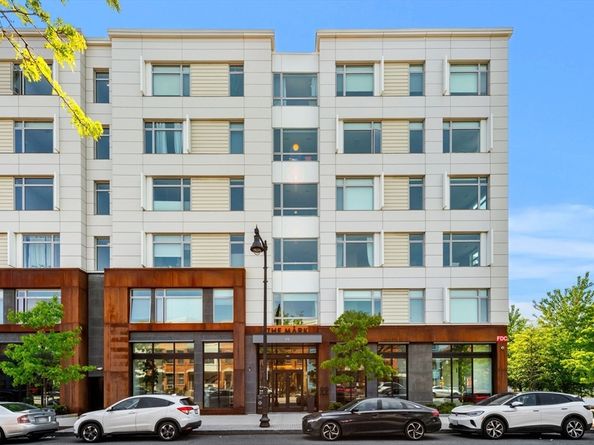 99 Sumner 310, Boston MA 02128