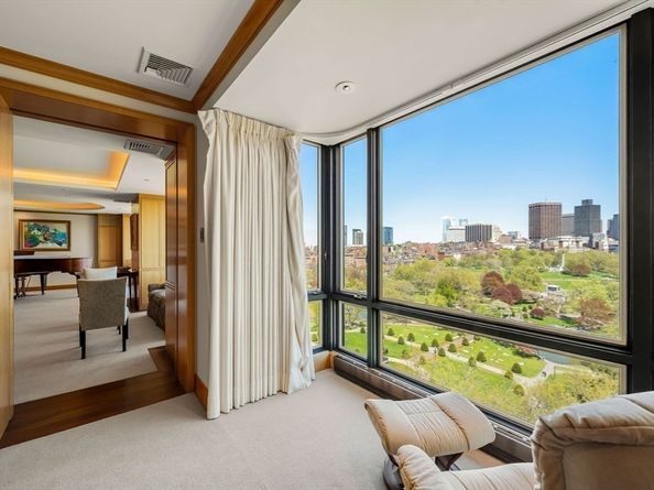 2 Commonwealth Ave 14B, Boston MA 02116