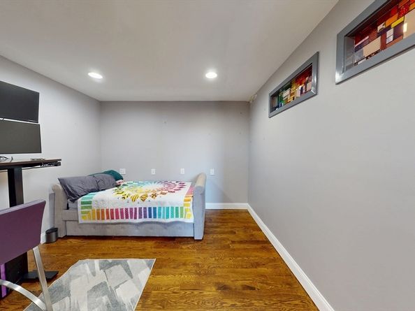 121-123 Beach St 801, Boston MA 02111