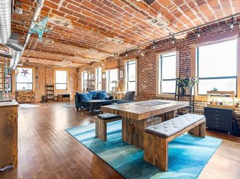 121-123 Beach St
