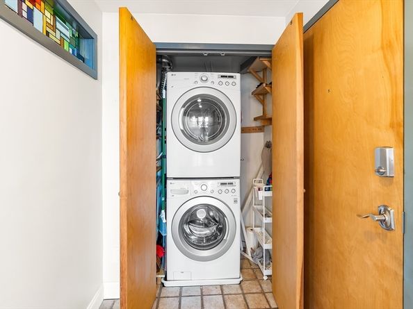 121-123 Beach St 801, Boston MA 02111