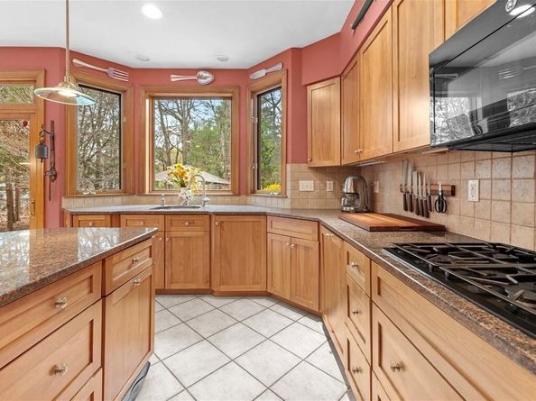 2 Red Fox Run, Sharon MA 02067