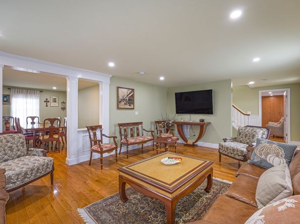 41 Kane Dr, Marlborough MA 01752