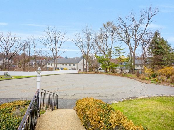 41 Kane Dr, Marlborough MA 01752