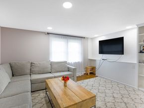 41 Kane Dr, Marlborough MA 01752