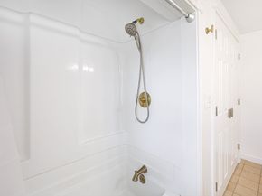 41 Kane Dr, Marlborough MA 01752