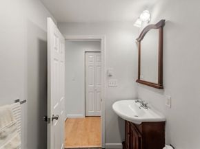 10 Beacon St 105, Woburn MA 01801