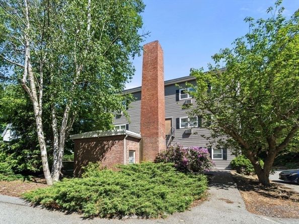 10 Beacon St 105, Woburn MA 01801
