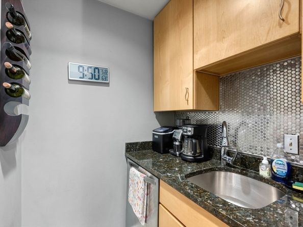 350 W 4th St 103, Boston MA 02127