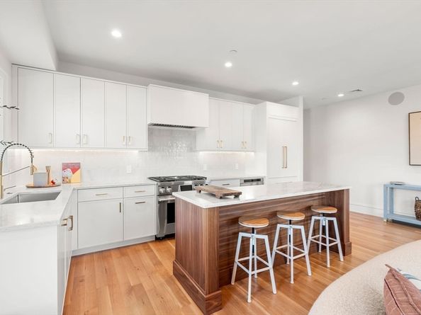 60 Williams Street 402, Boston MA 02130