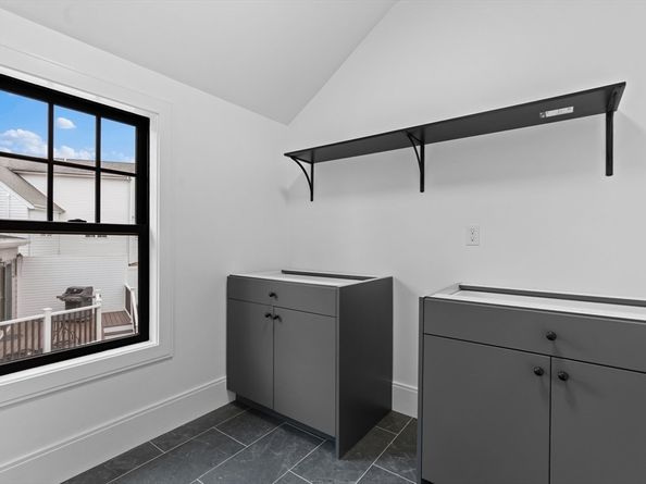 79 Hutchins Rd, Medford MA 02155