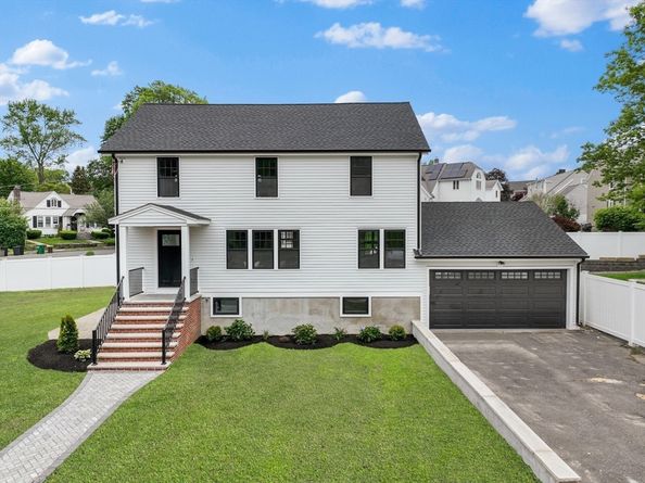 79 Hutchins Rd, Medford MA 02155