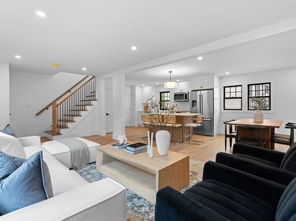 79 Hutchins Rd, Medford MA 02155