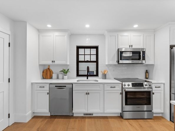 79 Hutchins Rd, Medford MA 02155