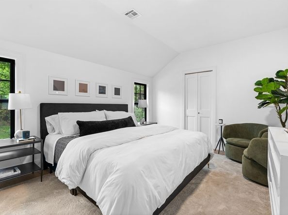 79 Hutchins Rd, Medford MA 02155