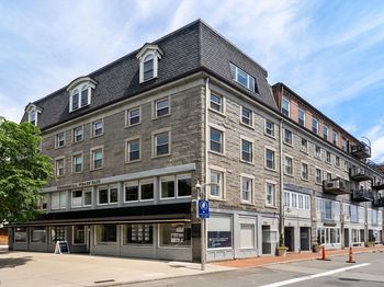 33 Commercial Wharf