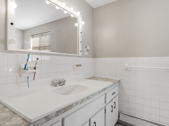 56 Cottage Grove Ave, Brockton MA 02301