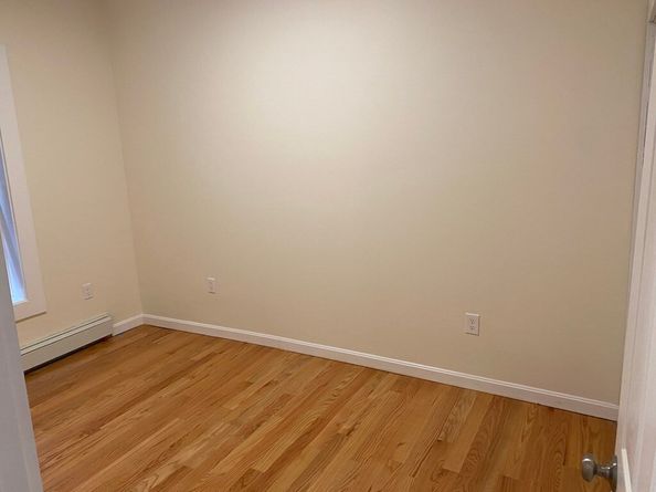13 S Russell Street 1, Boston MA 02114