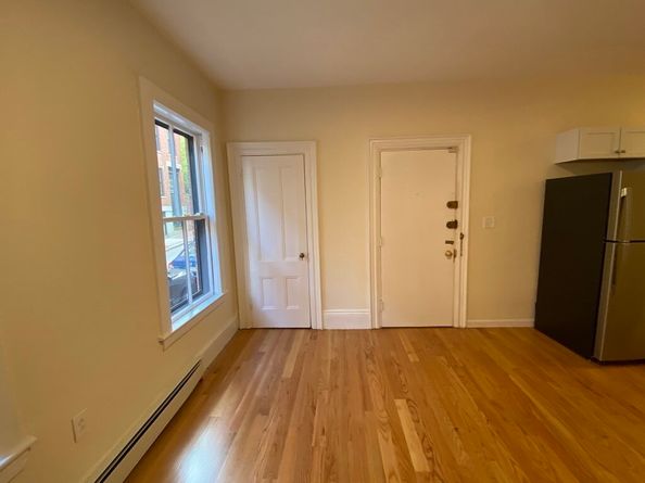 13 S Russell Street 1, Boston MA 02114