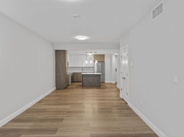 771 Harrison Ave 9G, Boston MA 02118