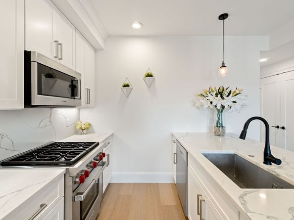 258-260 W 3rd St 2B, Boston MA 02127