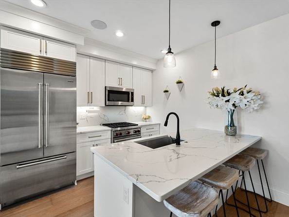 258-260 W 3rd St 2B, Boston MA 02127