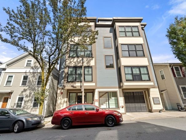 258-260 W 3rd St 2B, Boston MA 02127