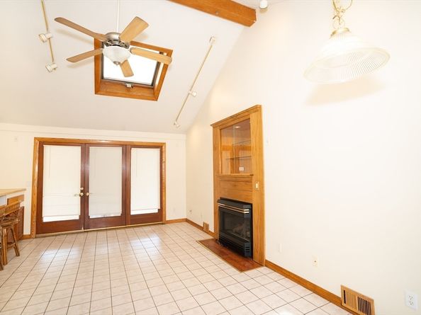 8 Clayton Rd, Middleboro MA 02346