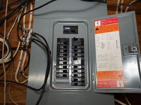 8 Clayton Rd, Middleboro MA 02346