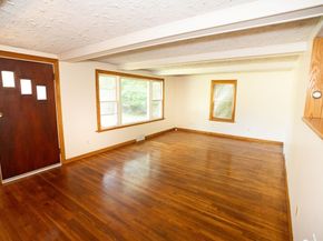 8 Clayton Rd, Middleboro MA 02346