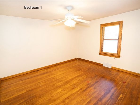 8 Clayton Rd, Middleboro MA 02346