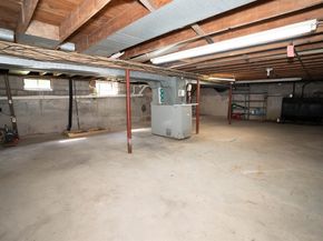 8 Clayton Rd, Middleboro MA 02346