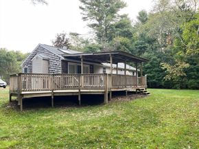 8 Clayton Rd, Middleboro MA 02346