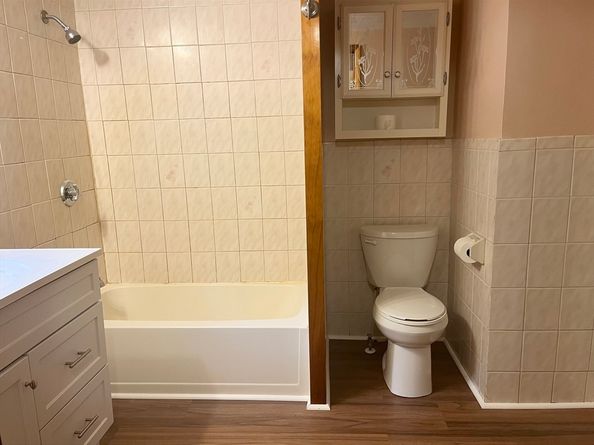 8 Clayton Rd, Middleboro MA 02346