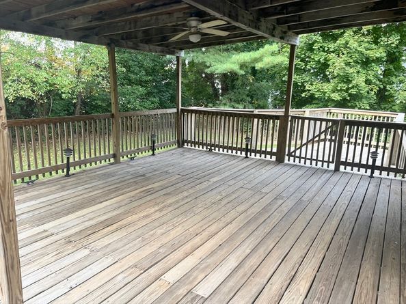 8 Clayton Rd, Middleboro MA 02346