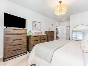 130 University Ave 1405, Westwood MA 02090