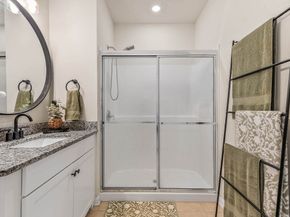 130 University Ave 1405, Westwood MA 02090